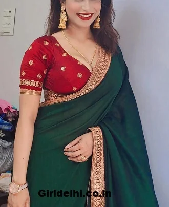 house-wife Escorts South Delhi